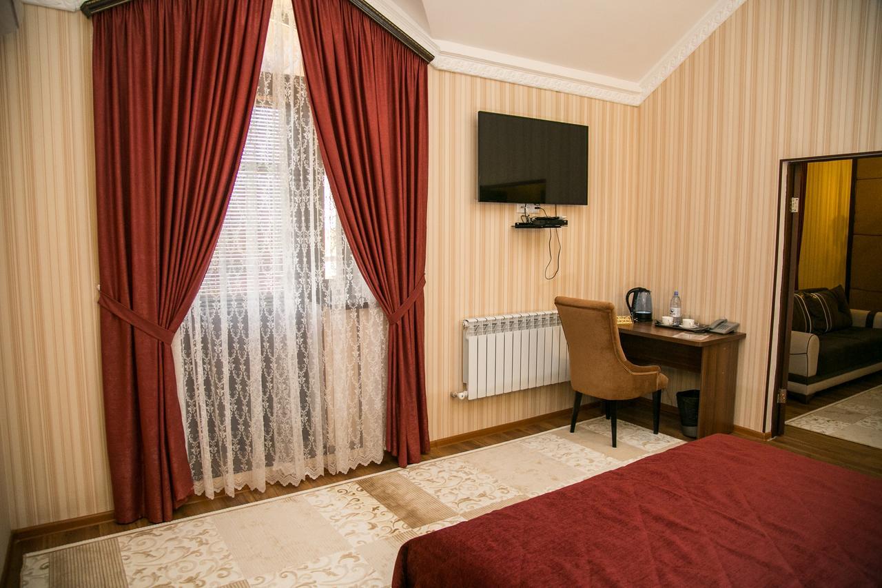 Complex Bella Vista Hotel Kyzylorda Exterior foto