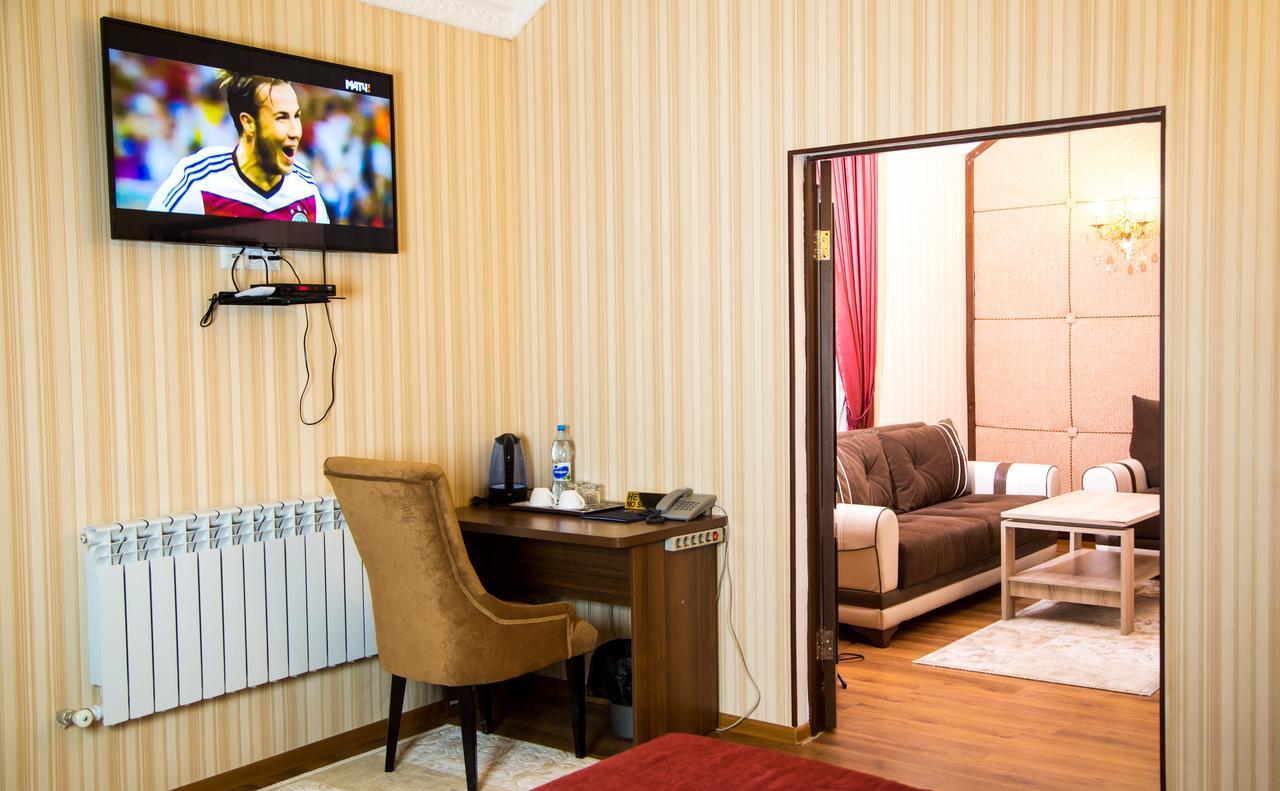 Complex Bella Vista Hotel Kyzylorda Exterior foto